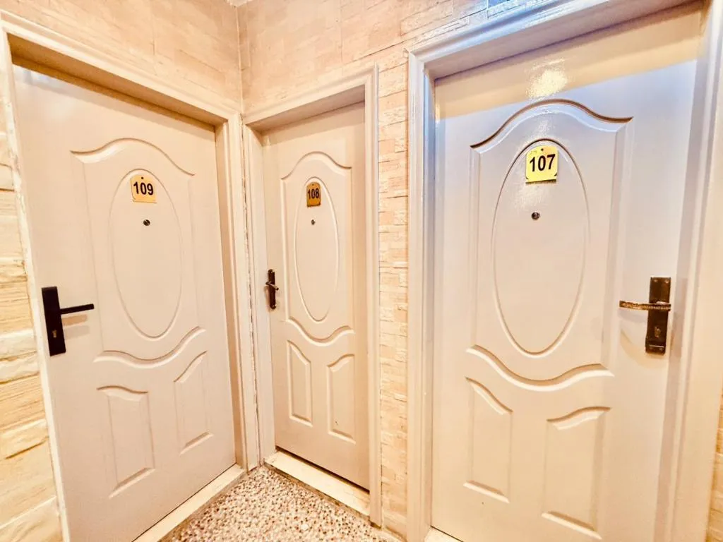 TWIN DELUXE WITH BALCONY Room, Giza Pyramids View Inn, Cairo