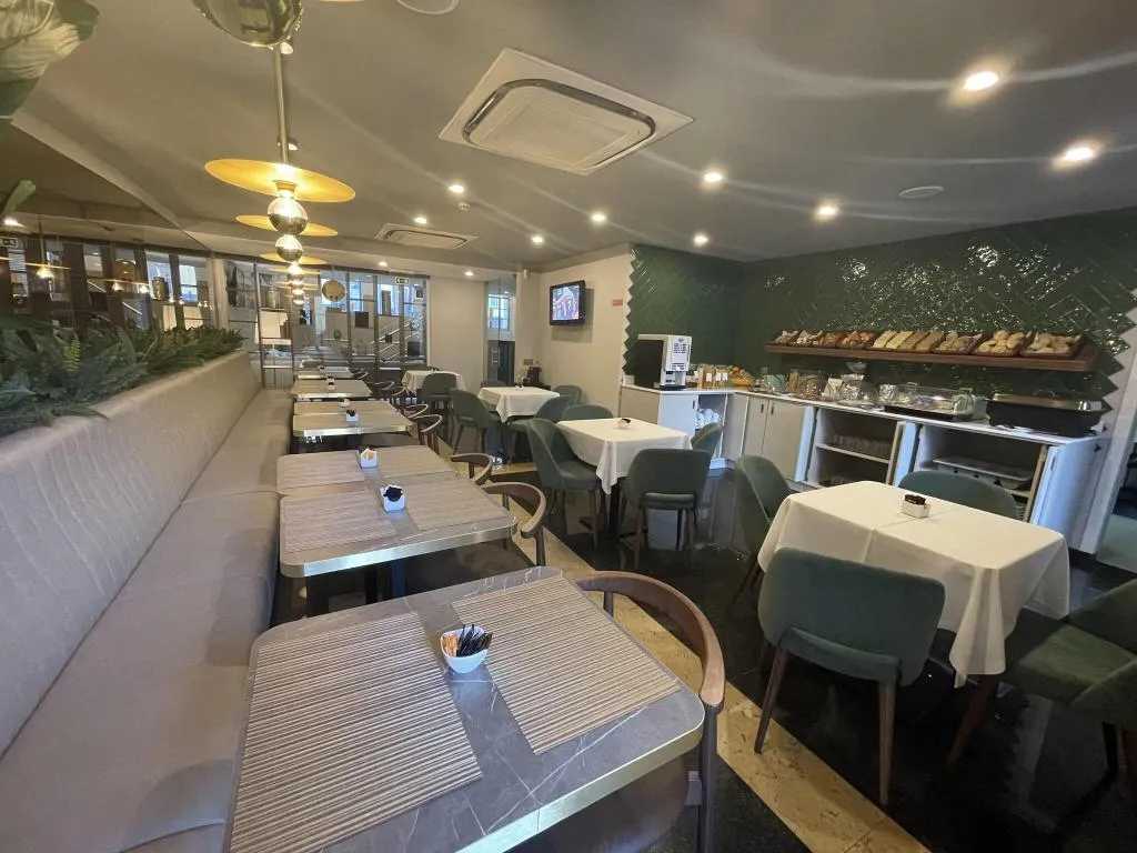 Restaurant, Sete Colinas, Lisbon