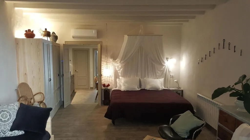 Room, El Jardinet De Sant Esteve, Barcelona