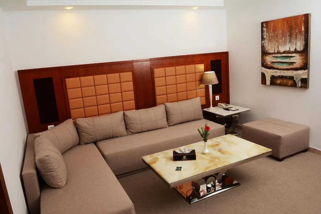 Room, Marigold, Tunisia