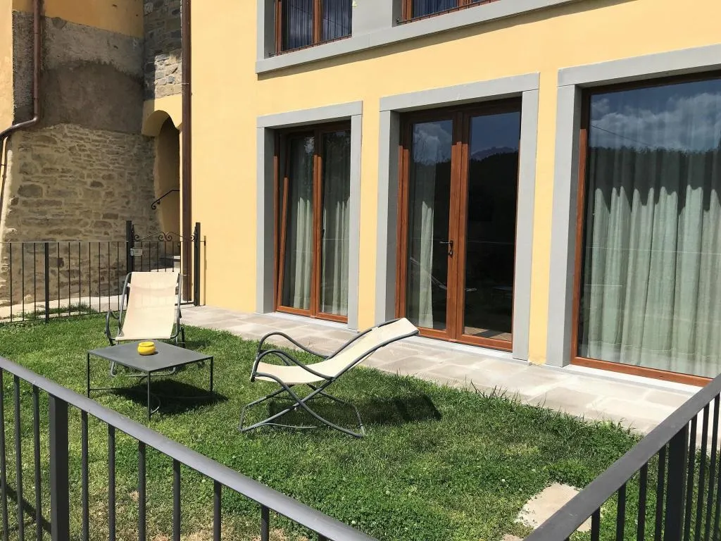 Terrace, I Tre Baroni, Rome