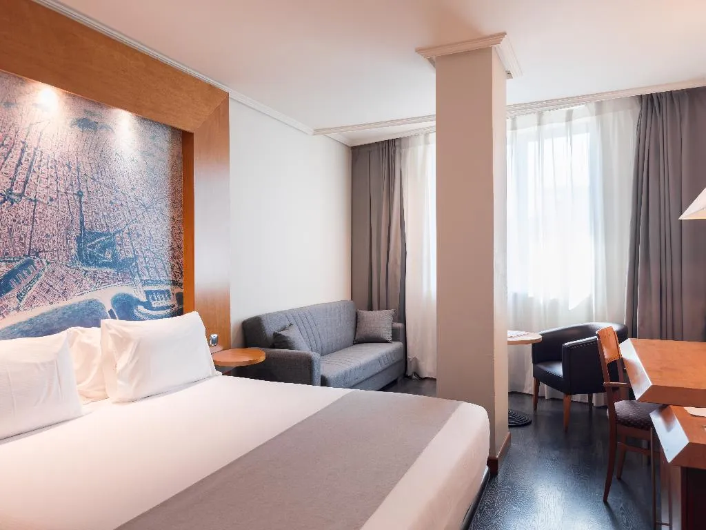FAMILY ROOM STANDARD Room, Abba Sants, Barcelona