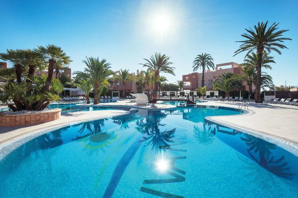 Pool, Oliva Nova Beach & Golf Hotel, Fuerteventura