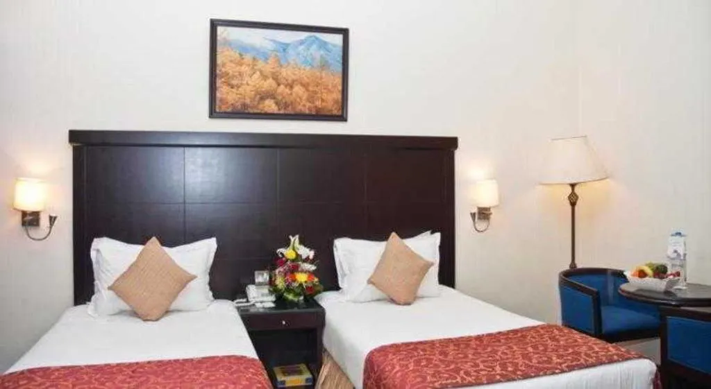 Double or Twin STANDARD Room, Regent Beach Resort Jumeirah, Dubai