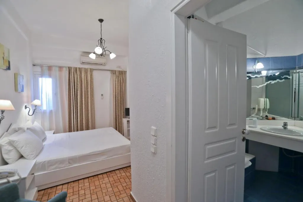 Double or Twin STANDARD Room, Mykonos Palace Beach Hotel, Mykonos
