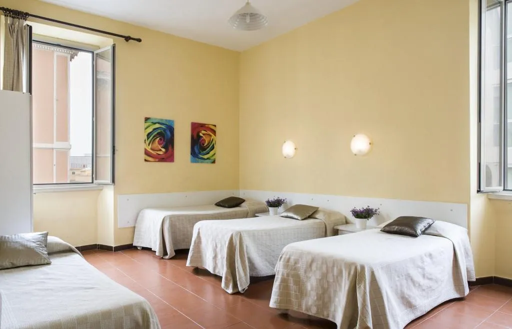 Room, Hotel Cervia, Naples