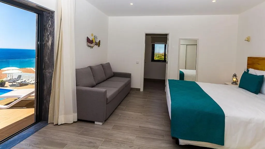 Room, Mareta Beach House, Algarve