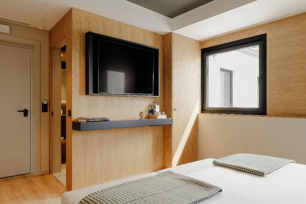 QUADRUPLE TWO BEDROOMS WITH VIEWS Room, Porto River Soul Hotel, Porto