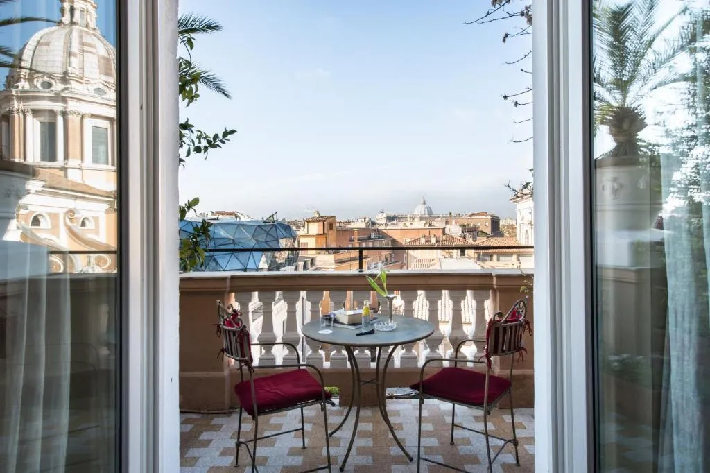 SUITE STANDARD Room, Grand Hotel Plaza, Rome