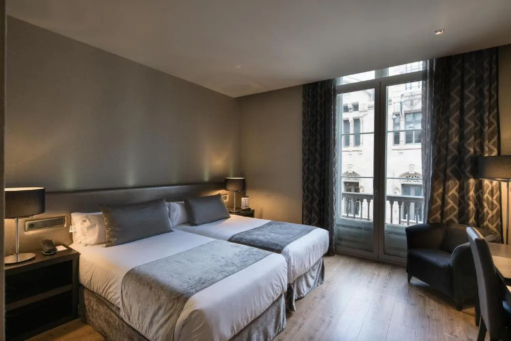 DOUBLE SINGLE USE WITH BALCONY Room, Catalonia Portal De L'Angel Hotel, Barcelona