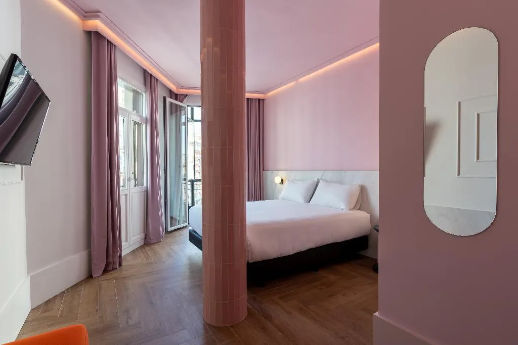 DOUBLE STANDARD Room, Ikonik Gran Vía, Madrid
