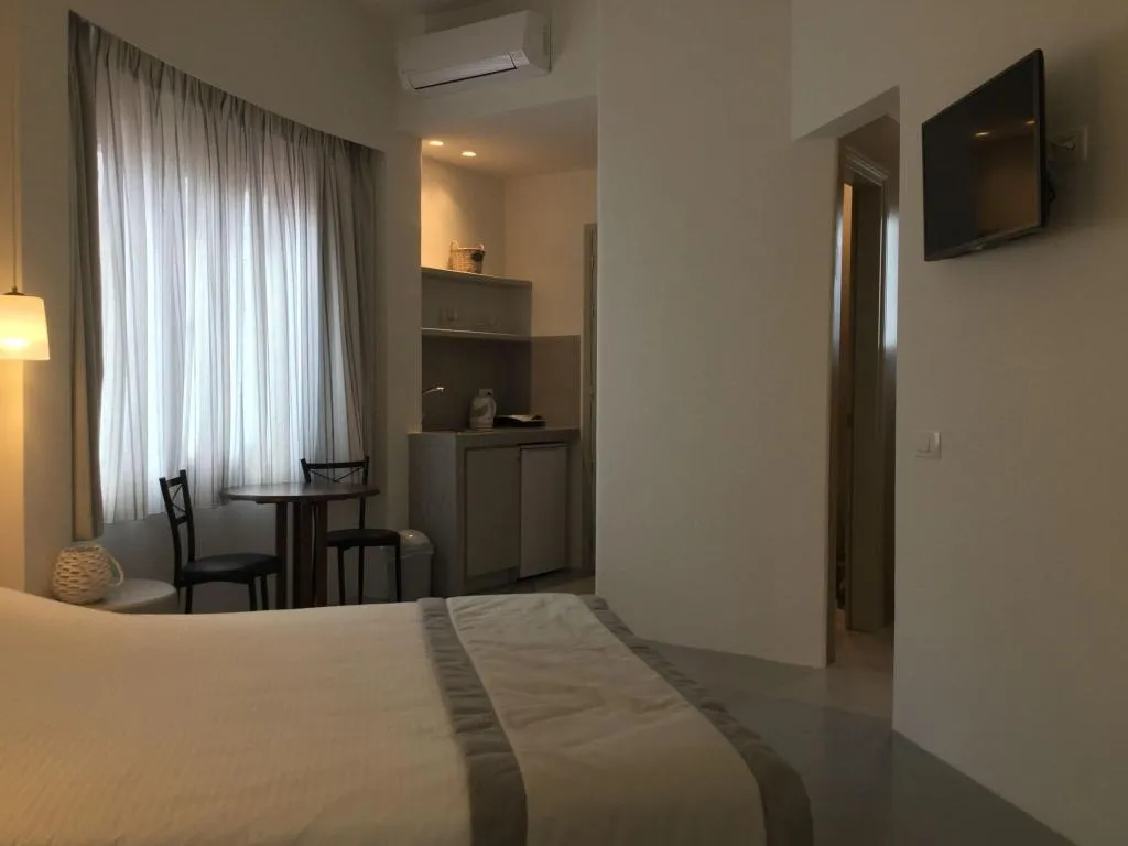 Room, Anemomilos, Santorini