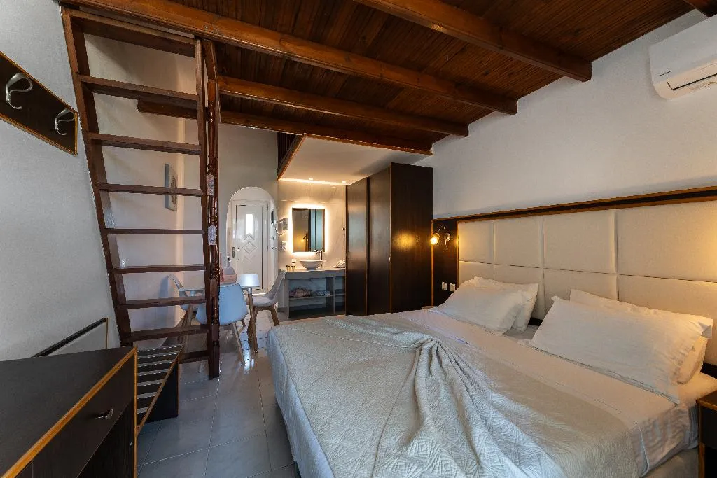 APARTMENT DELUXE TWO BEDROOM Room, George Beach Studios, Rhodes