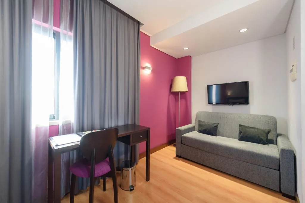 FAMILY ROOM SUPERIOR CAPACITY 4 Room, Hotel Luena, Lisbon