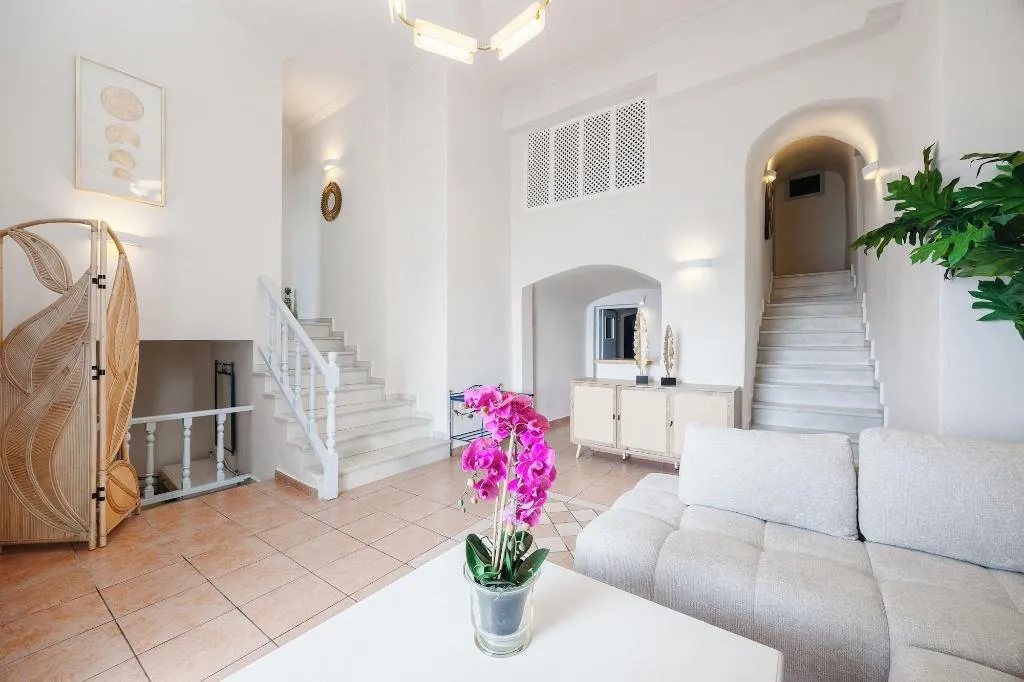 Room, Kastro Suites, Santorini