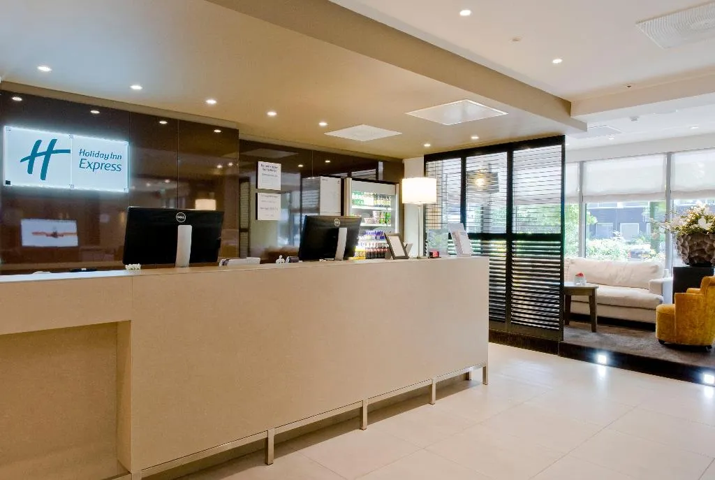 Lobby, Holiday Inn Express Amsterdam-South, Amsterdam