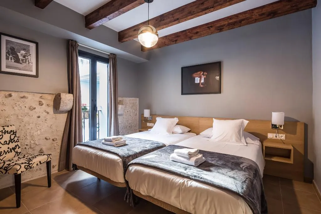 APARTMENT CAPACITY 4 TWO BEDROOMS Room, Catalina Suites San Nicolas 3*, Valencia