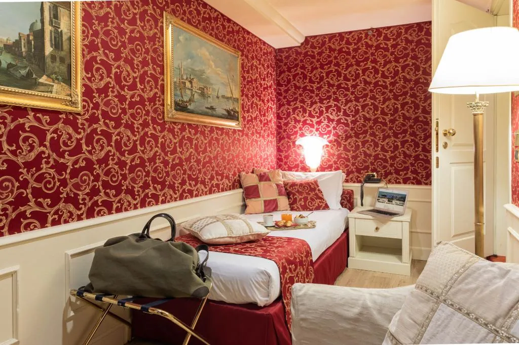 SINGLE CLASSIC Room, Duodo Palace, Venice