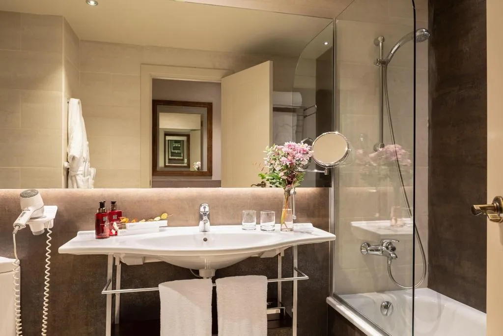 TWIN DELUXE Room, Duquesa de Cardona, Barcelona