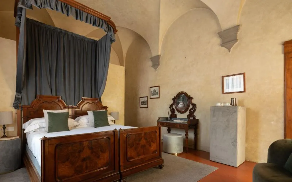 DOUBLE DELUXE Room, Loggiato Dei Serviti, Florence