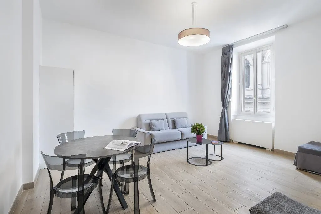 APARTMENT ONE BEDROOM ONE BATHROOM Room, Oriana Homèl Roma, Rome