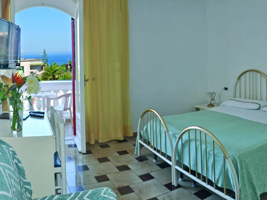 SINGLE SEA VIEW Room, Galidon Wellness Park & SPA, Naples