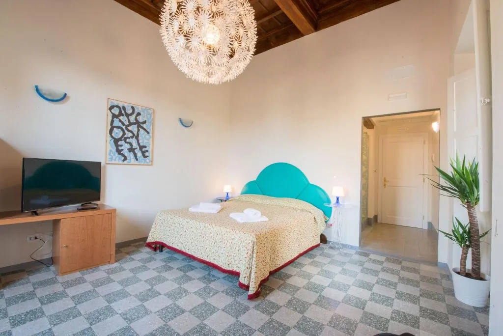 Room, Paravia Suite, Florence