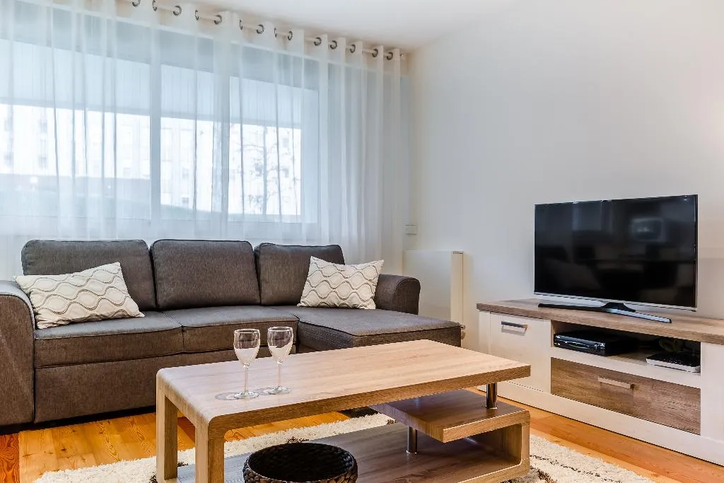 STUDIO STANDARD Room, Rs Porto Boavista Studios, Porto