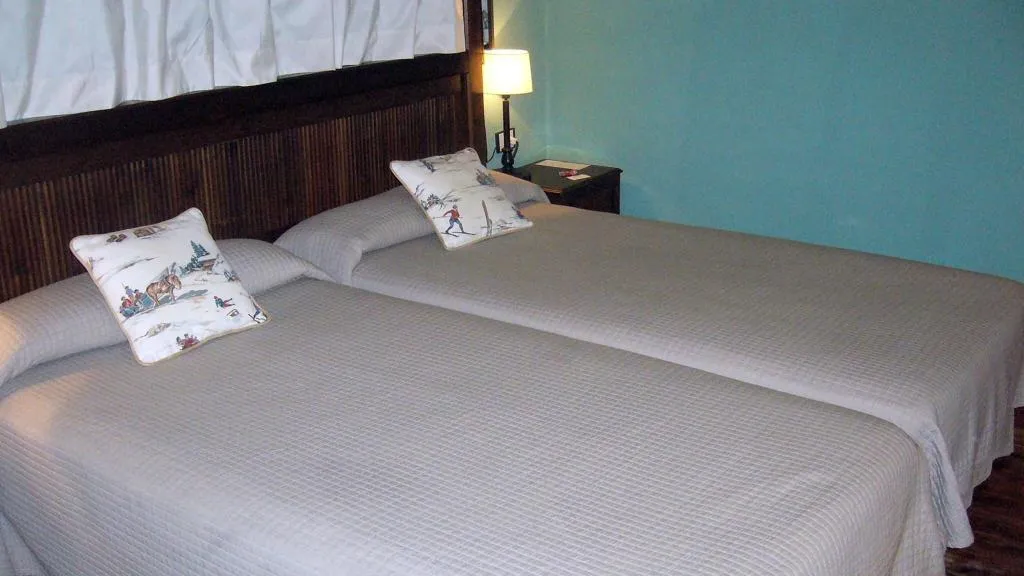 DOUBLE STANDARD Room, Parador de Arties, Costa Brava