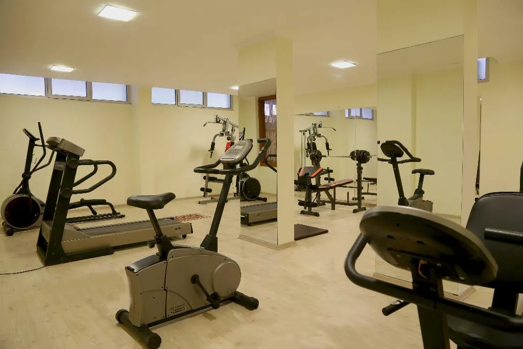 Sports and Entertainment, Club Karakas Apart, Dalaman