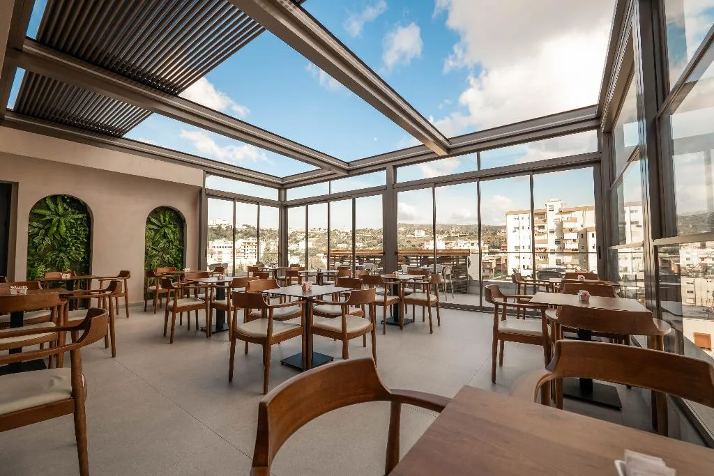Bar, Sasso Hotel, Kavaje