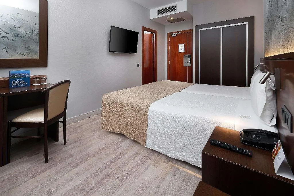 Room, HCC Taber, Barcelona