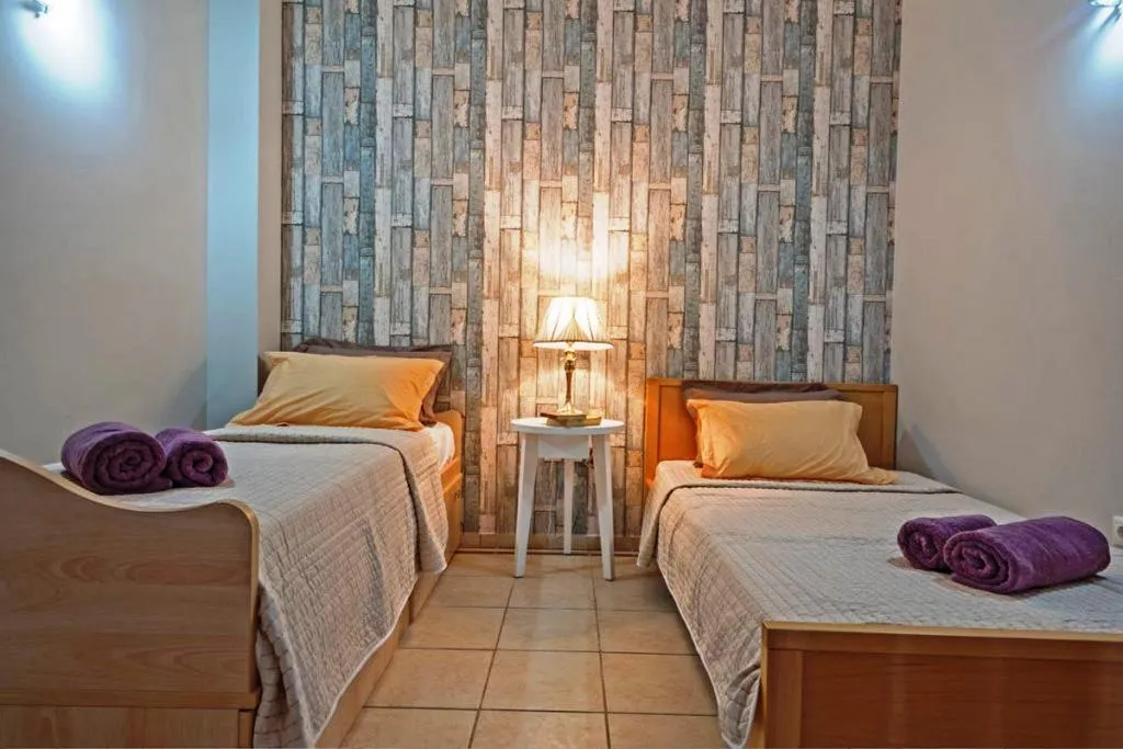 VILLA FOUR BEDROOMS WITH PRIVATE POOL Room, Villa Camellia, Crete