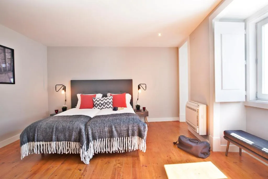 APARTMENT SUPERIOR ONE BEDROOM Room, Lisbon Five Stars Apartments Combro 7, Lisbon