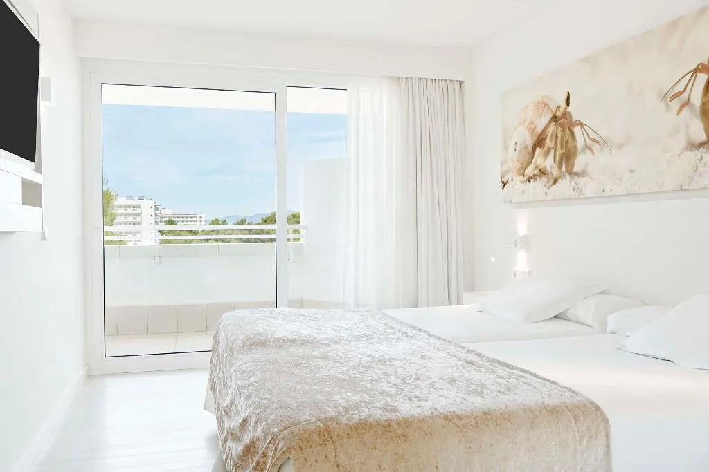 FAMILY ROOM POOL VIEW Room, Iberostar Waves Cristina, Majorca
