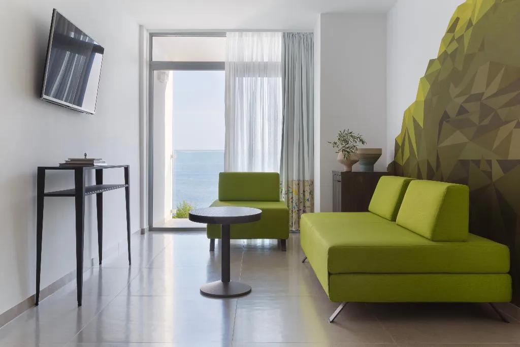 SUITE WITH BALCONY Room, Bluesun Hotel Alga, Split
