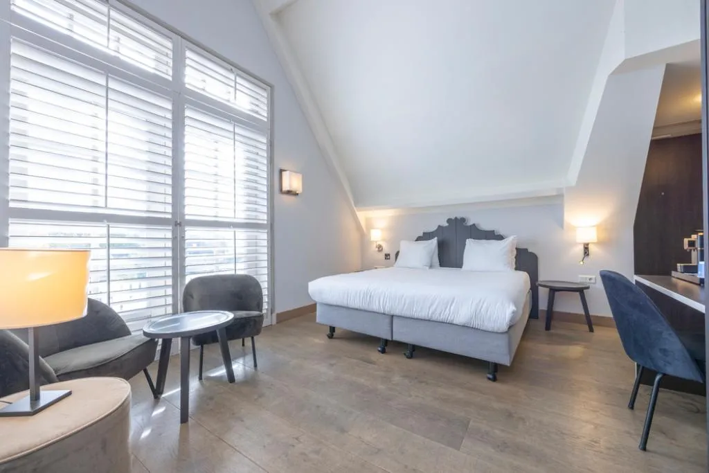 JUNIOR SUITE WITH BALCONY Room, Fletcher Hotel-Restaurant Nautisch Kwartier, Amsterdam