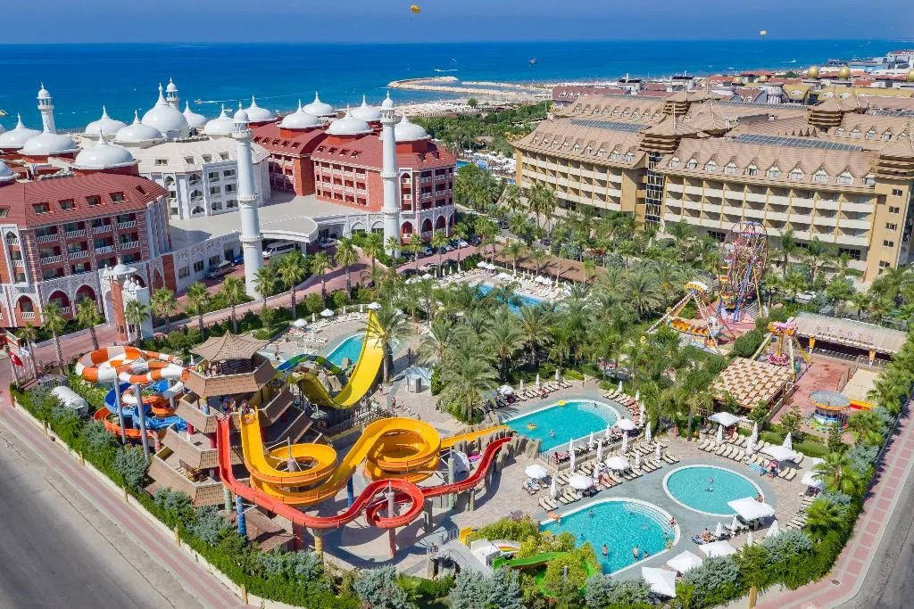 Pool, Royal Dragon Hotel, Antalya