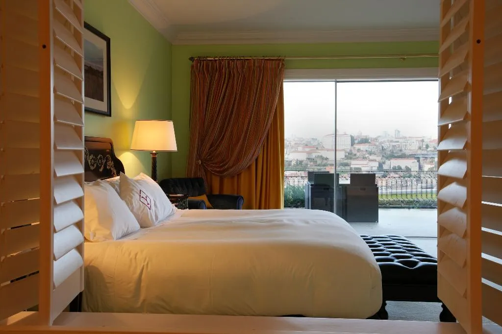 SUITE DELUXE Room, The Yeatman, Porto