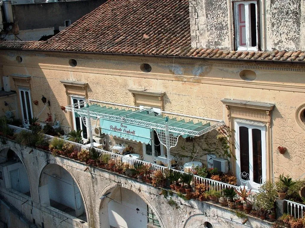 General view, Casa Raffaele Conforti, Naples