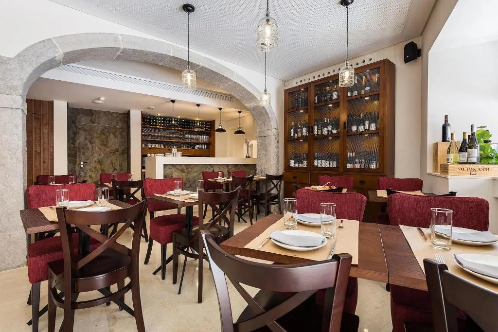 Bar, Lisbon Wine Hotel, Lisbon