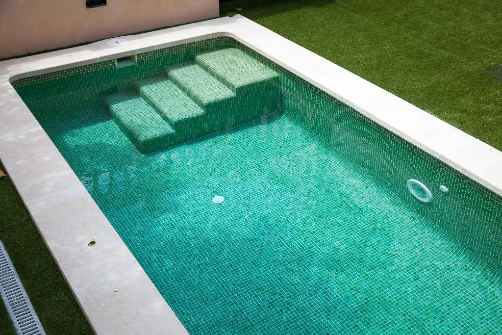 Pool, El Guia, Majorca