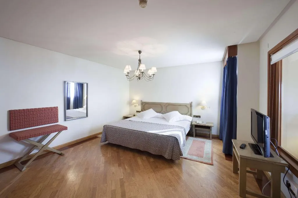 DOUBLE STANDARD Room, Parador de Segovia, Madrid