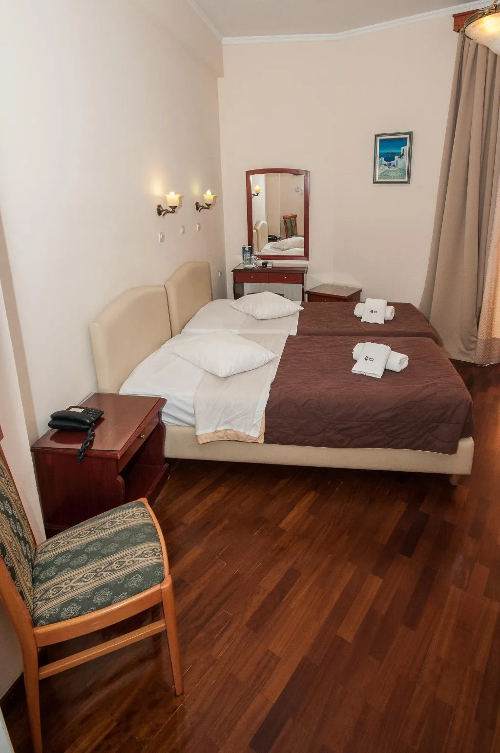 Room, Cecil hotel, Athens