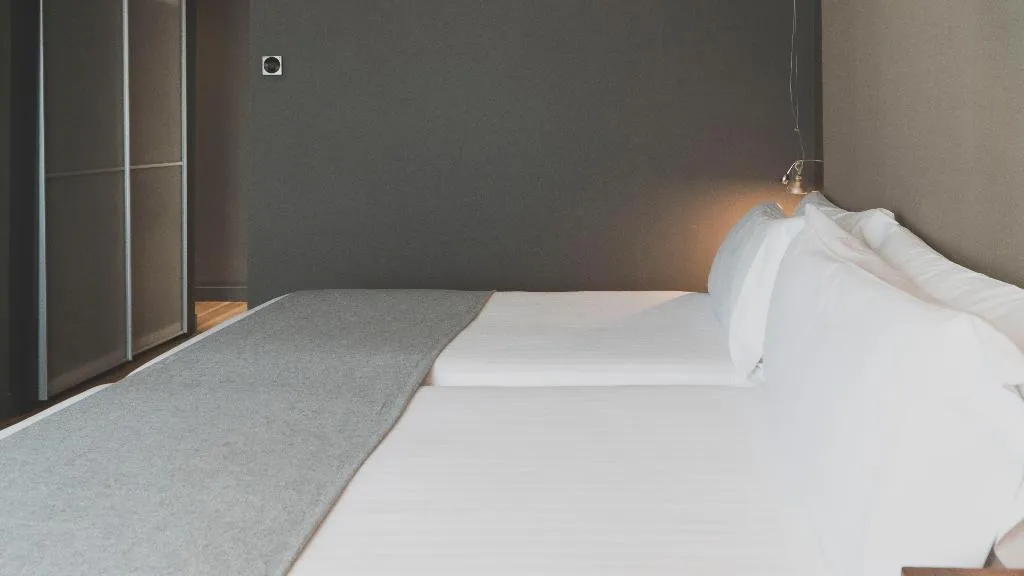DOUBLE STANDARD Room, Zenit Conde de Orgaz, Madrid