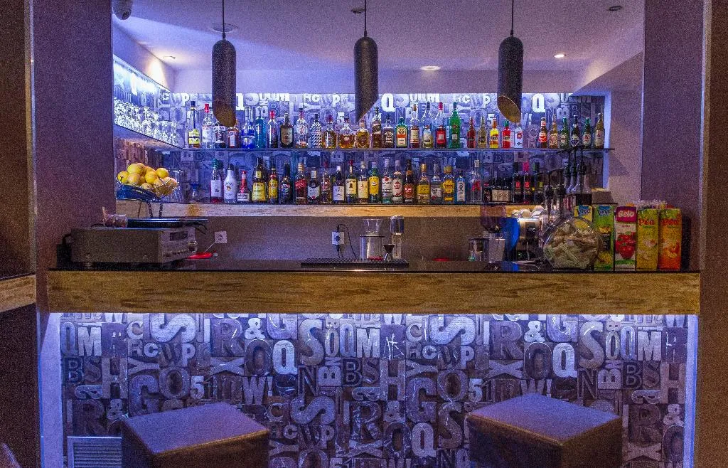 Bar, Athens Choice, Athens