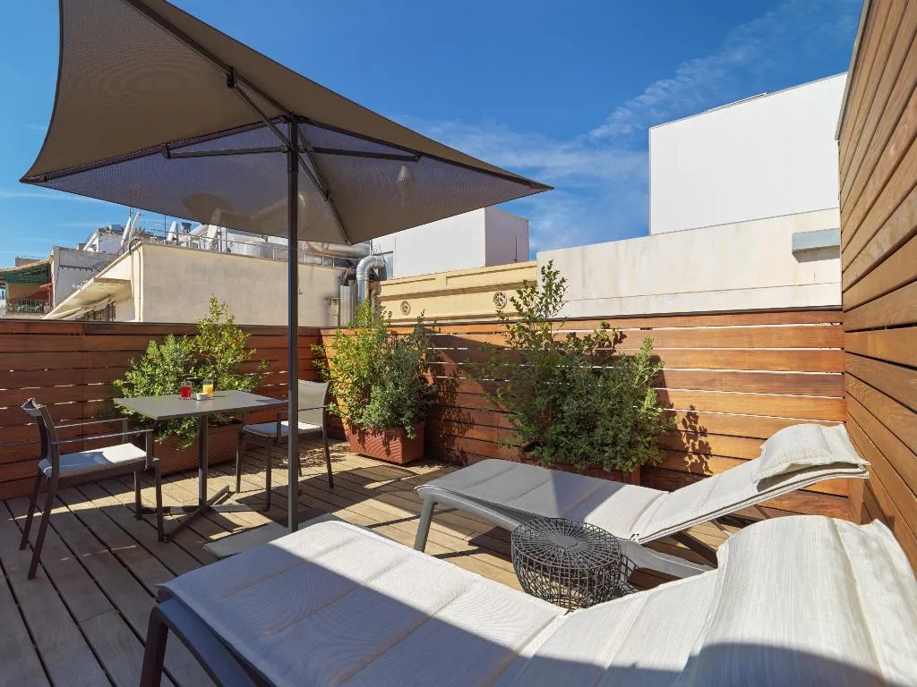DOUBLE DELUXE WITH TERRACE Room, H10 Catalunya Plaza-Boutique Hotel, Barcelona