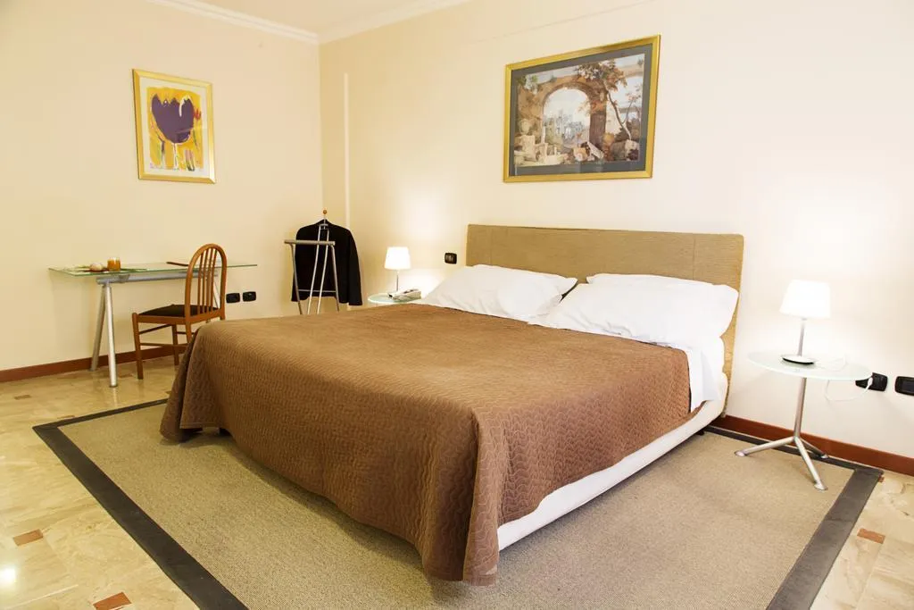 General view, Hotel Palace 2000, Rome