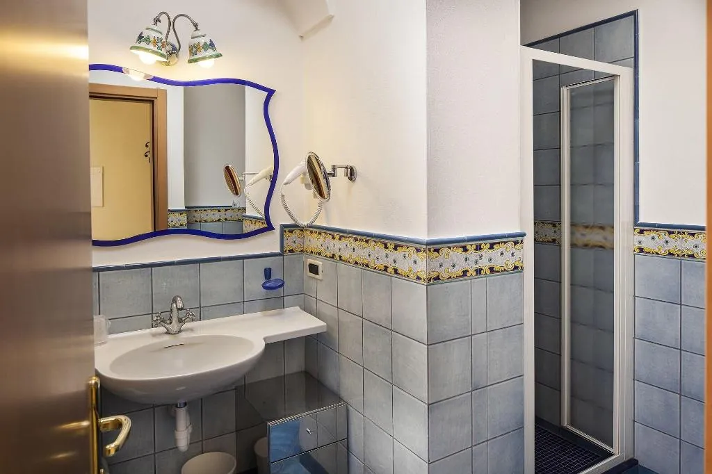 Room, Hotel Tritone Resort & Spa, Naples