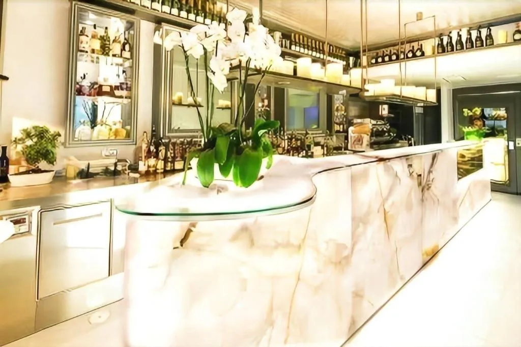 Bar, Cubo Apartments, Naples